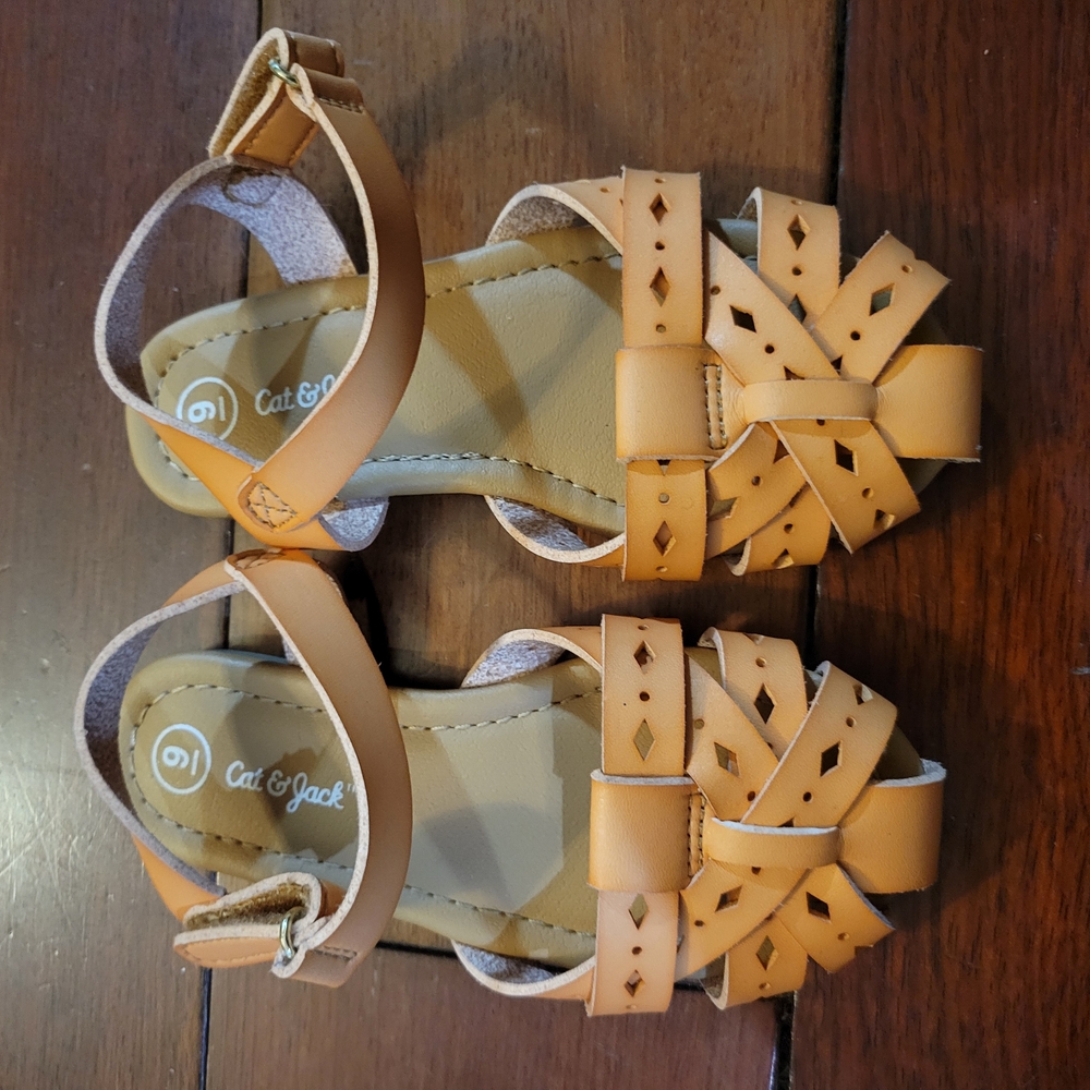 Cat & Jack Kids Tan Sandals